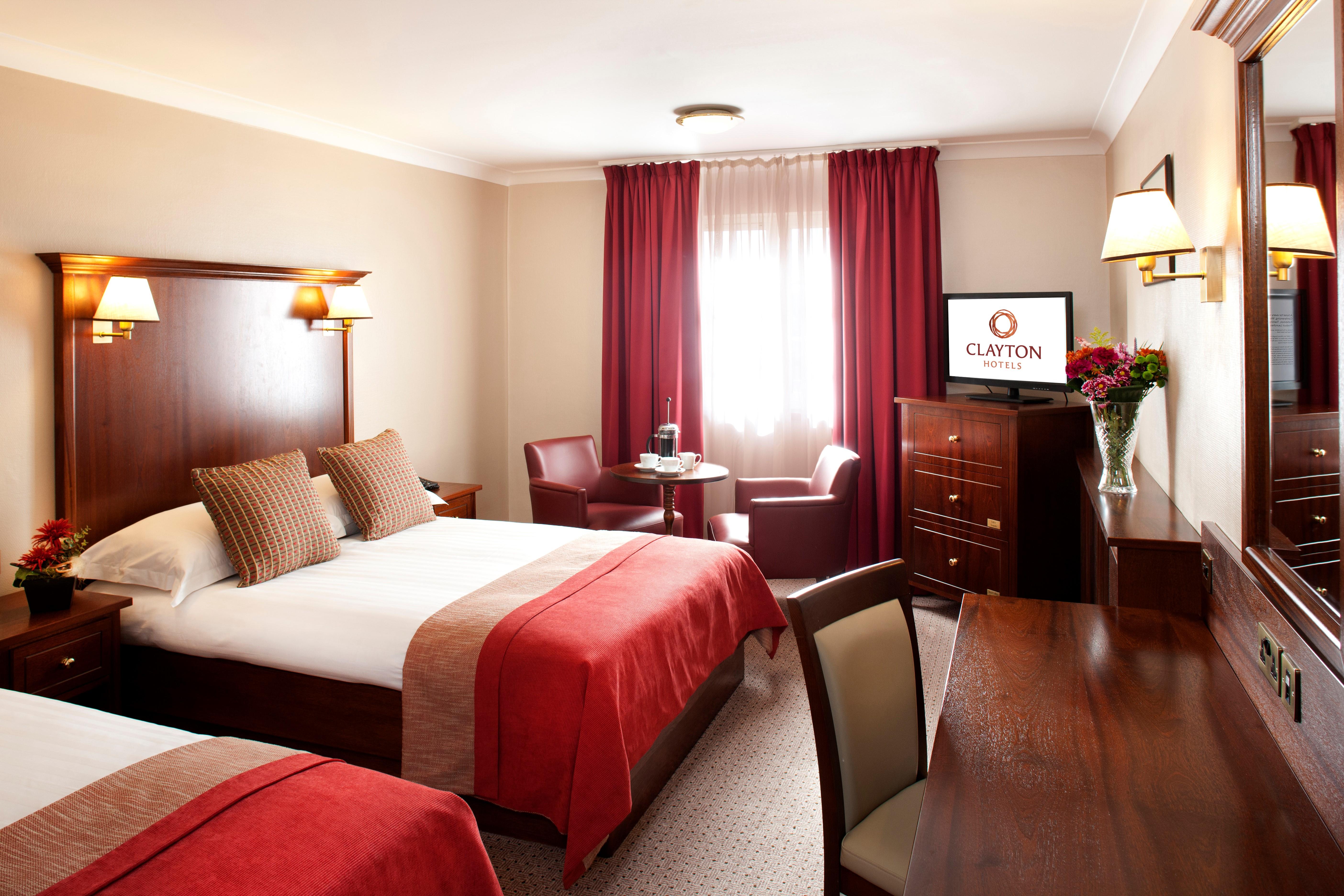 Clayton Hotel Ballsbridge Dublin Bagian luar foto