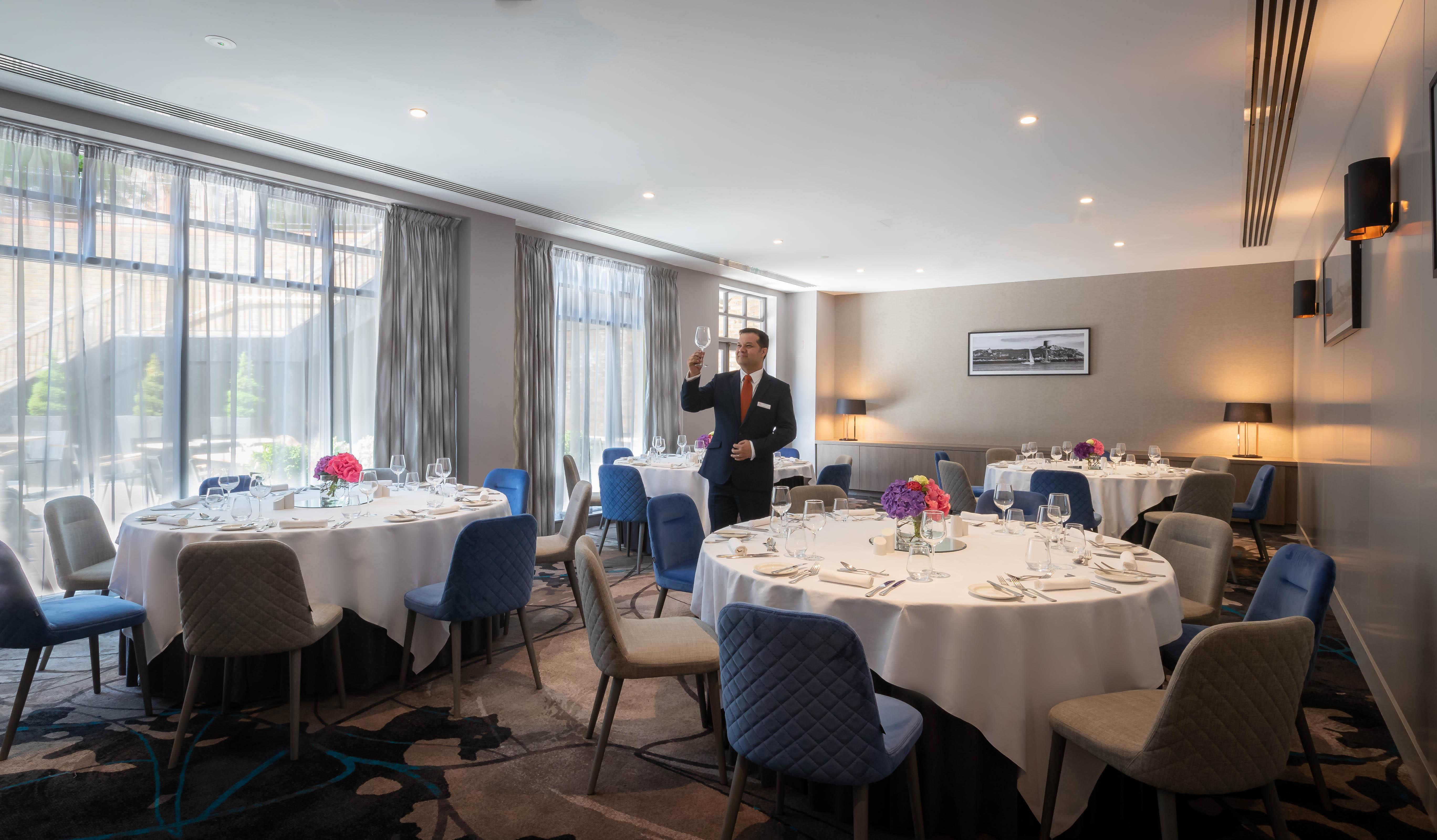 Clayton Hotel Ballsbridge Dublin Bagian luar foto