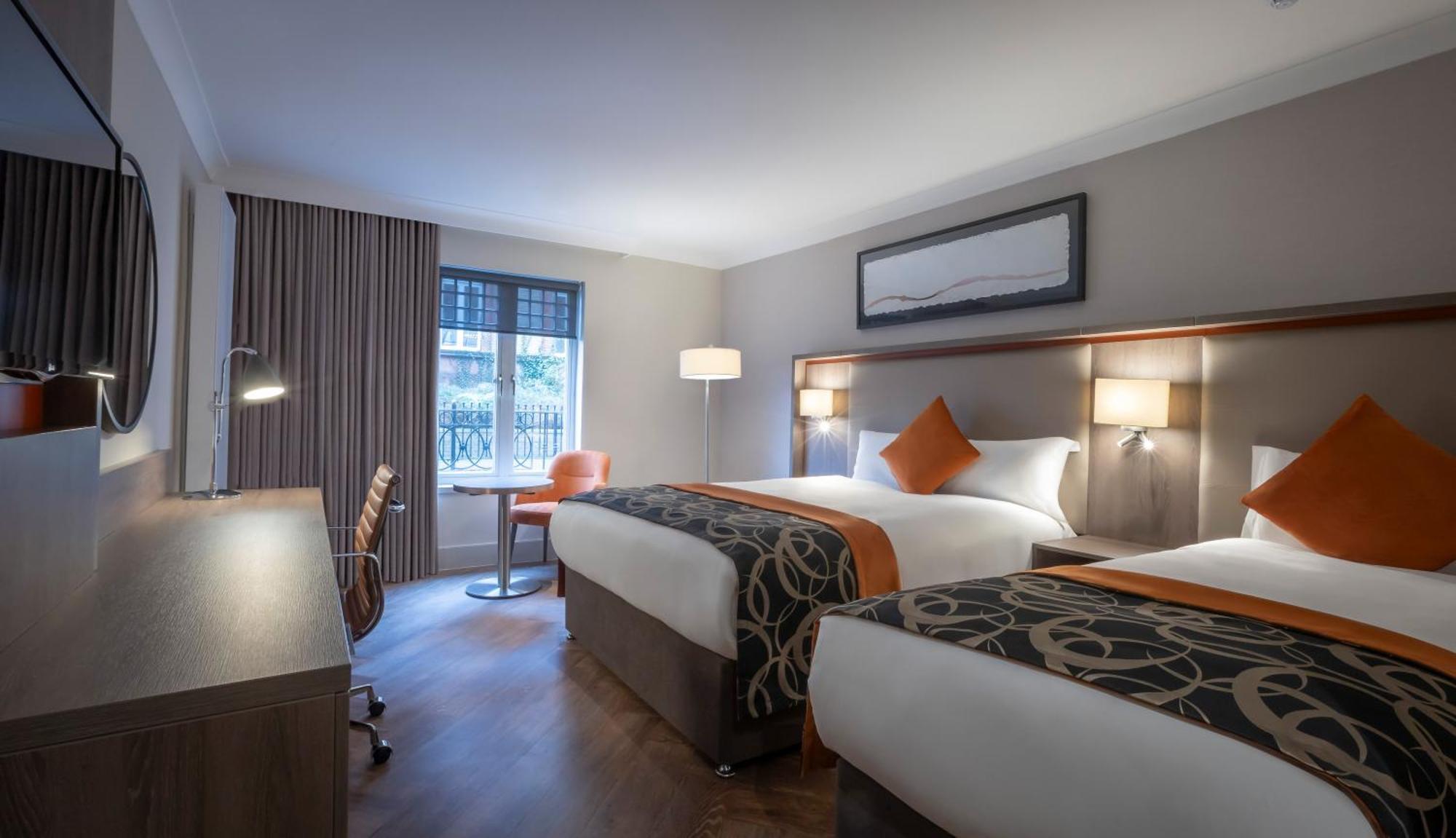 Clayton Hotel Ballsbridge Dublin Bagian luar foto